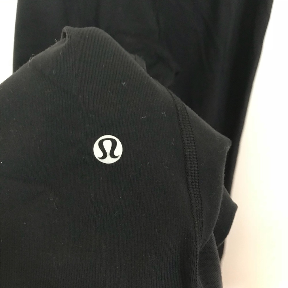 Lululemon yoga pant - Picture 3 of 4